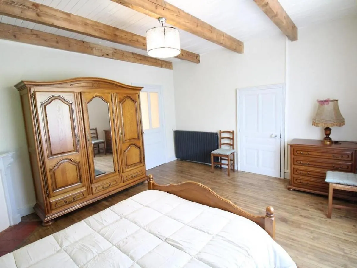 Feriehus Maison Confortable Avec Spa, Grand Jardin, Proche D'Activites Nature Et Visites Culturelles - Fr-1-742-517 Pléaux Frankrig