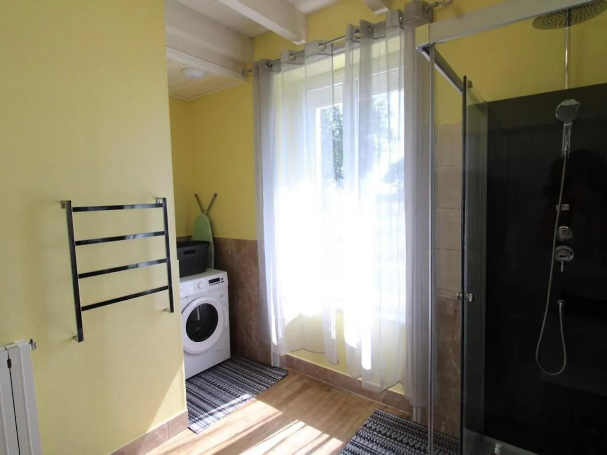 Maison Confortable Avec Spa, Grand Jardin, Proche D'Activites Nature Et Visites Culturelles - Fr-1-742-517 Pleaux 0*,