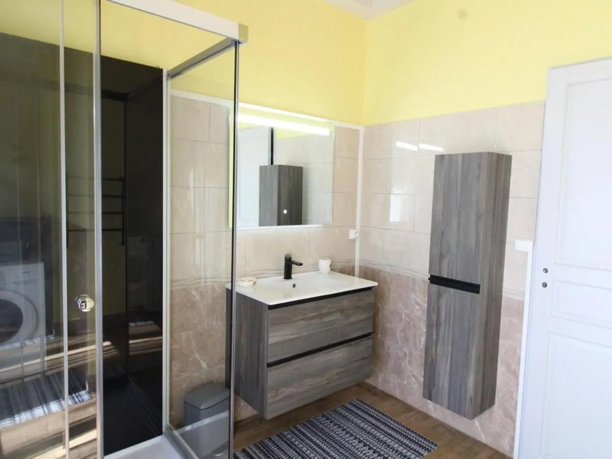 Holiday home Maison Confortable Avec Spa, Grand Jardin, Proche D'Activites Nature Et Visites Culturelles - Fr-1-742-517 Pleaux France