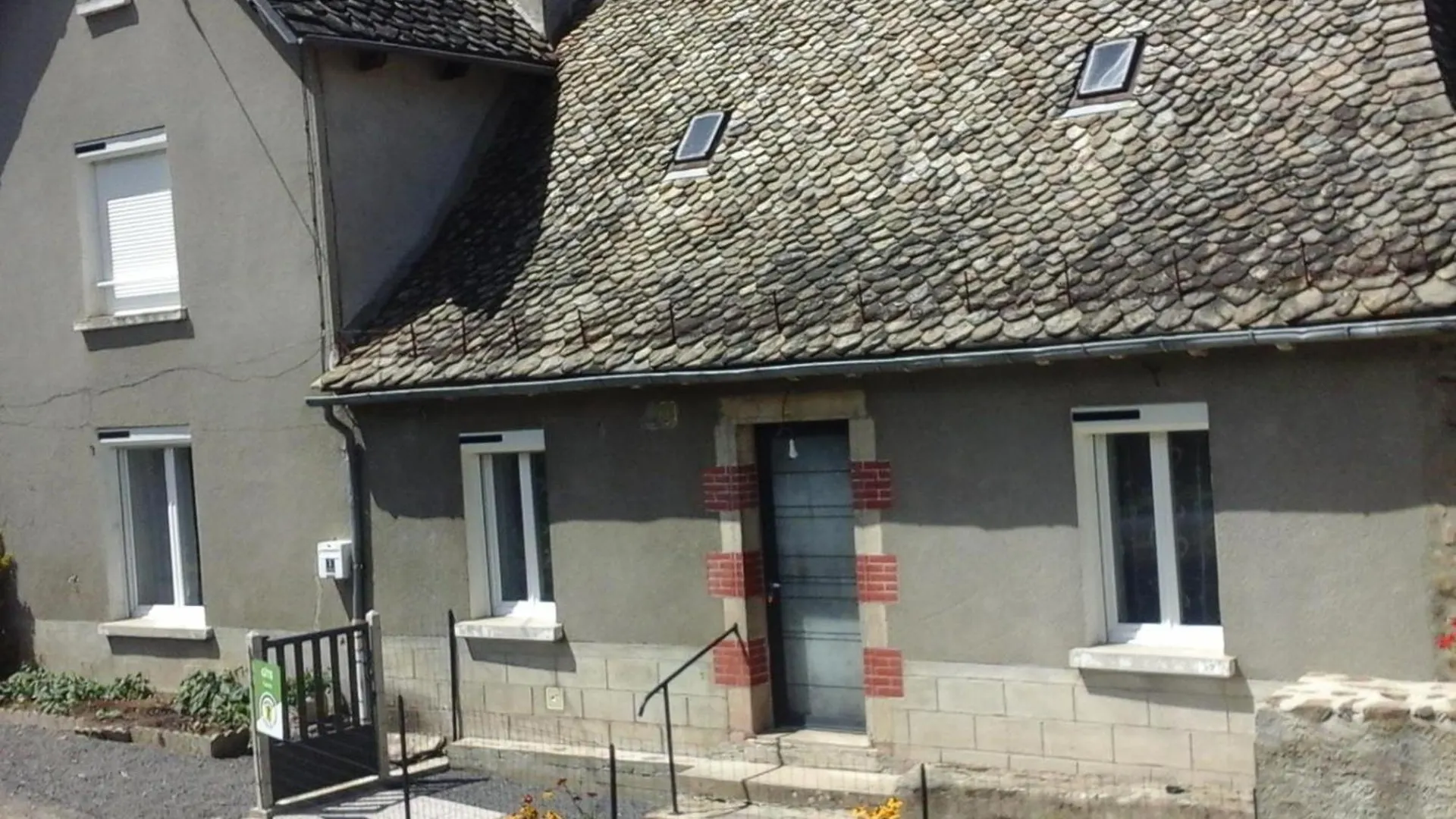 Maison Confortable Avec Spa, Grand Jardin, Proche D'Activites Nature Et Visites Culturelles - Fr-1-742-517 Pléaux Frankrig