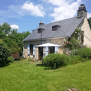 La Petite Maison Pont Blanchard, Hébergement de vacances